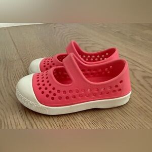 Old Navy Toddler Girl Pink Mary Jane Slip On’s